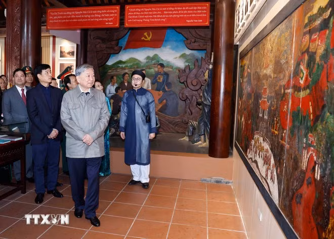 Tổng Bí thư Tô Lâm thăm Khu lưu niệm Tổng Bí thư Nguyễn Văn Cừ, tỉnh Bắc Ninh. Ảnh: Thống Nhất/TTXVN