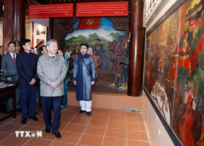 Tổng Bí thư Tô Lâm thăm Khu lưu niệm Tổng Bí thư Nguyễn Văn Cừ, tỉnh Bắc Ninh. Ảnh: Thống Nhất/TTXVN