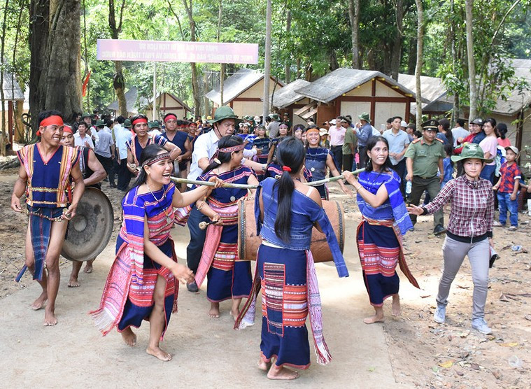 Xã Krong chú trọng bảo tồn, phát huy bản sắc văn hóa dân tộc. Ảnh: Minh Phương 55.jpg