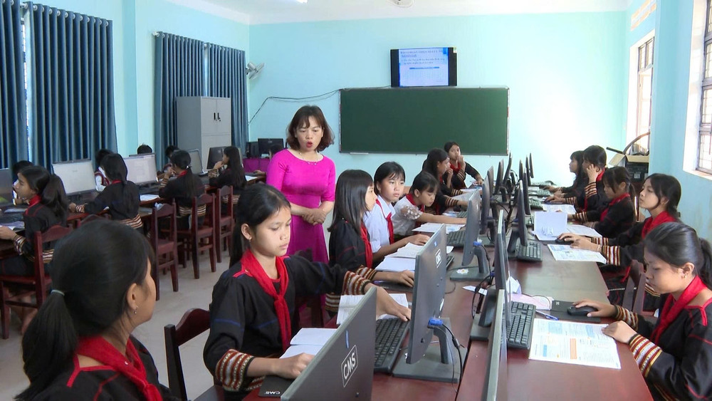 Trường THCS Dân tộc nội trú huyện Ia Grai được đầu tư các phòng học bộ môn theo Chương trình GDPT 201. Ảnh: Duy Linh truong-thcs-dan-toc-noi-tru-huyen-ia-grai-duoc-dau-tu-cac-phong-hoc-bo-mon-theo-chuong-trinh-gdpt-2018-anh-duy-linh.jpg