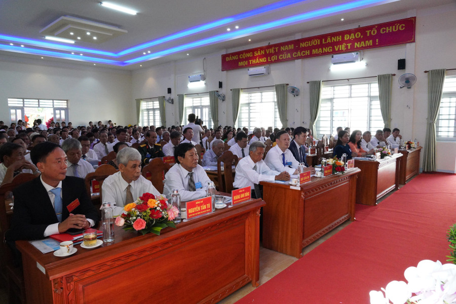គណៈប្រតិភូដែលចូលរួមក្នុងសភា។ រូបថត៖ N.H 3.jpg