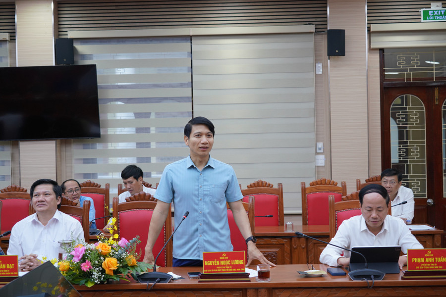 Đồng chí Nguyễn Ngọc Lương-Phó Bí thư Tỉnh ủy, Chủ tịch Ủy ban MTTQ Việt Nam tỉnh phát biểu tại hội nghị. Ảnh: N.H a6.jpg