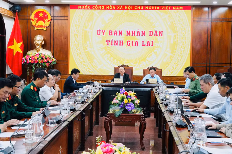 a4-quang-canh-hoi-nghi.jpg