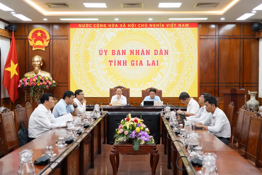 Các đại biểu tham dự cuộc họp tại điểm cầu tỉnh Gia Lai. Ảnh: N.H