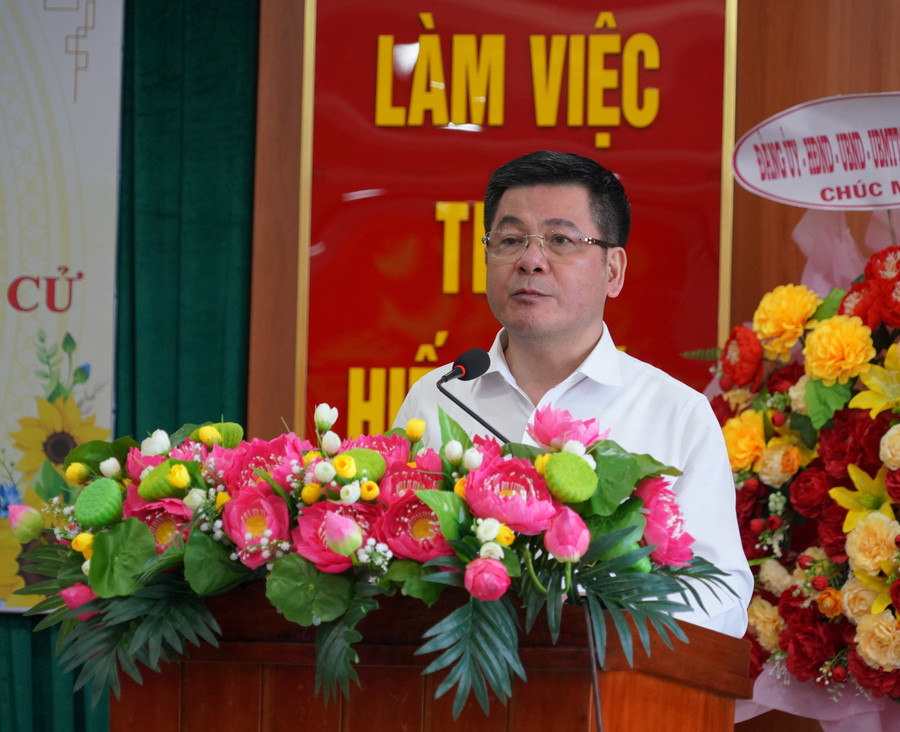 a2-ung-cu-vien-nguyen-hong-dien.jpg