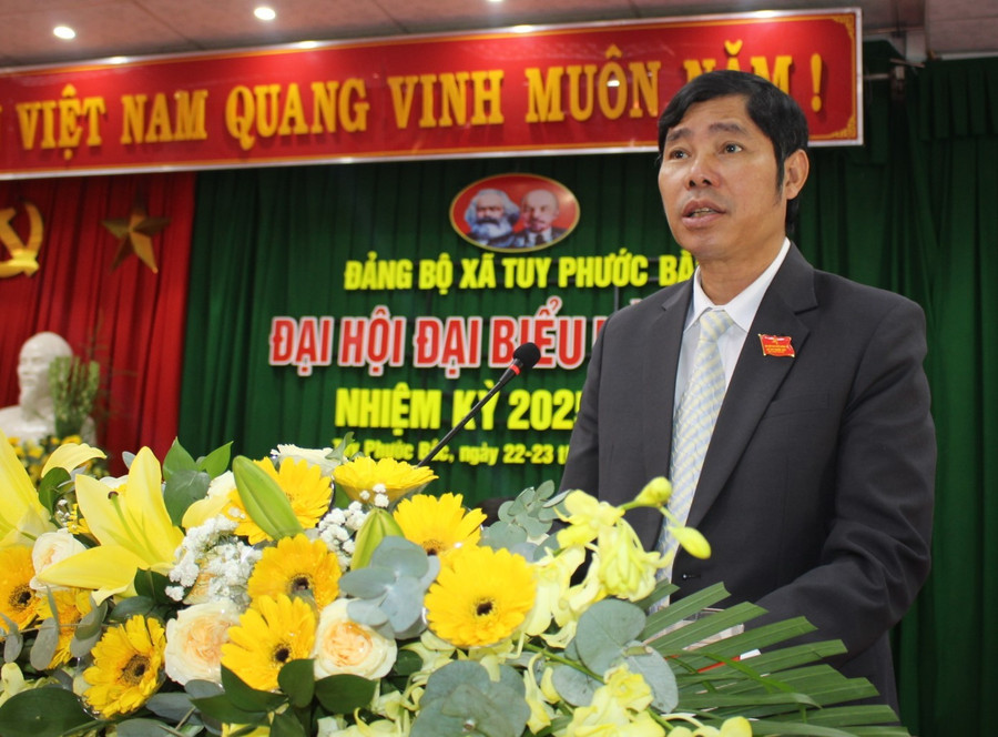 Đồng chí Trần Minh Sơn-Ủy viên Ban Thường vụ Tỉnh ủy, Phó Chủ tịch Thường trực Ủy ban MTTQ Việt Nam tỉnh phát biểu chỉ đạo tại Đại hội. Ảnh: N.H Đồng chí Trần Minh Sơn-Ủy viên Ban Thường vụ Tỉnh ủy, Phó Chủ tịch Thường trực Ủy ban MTTQ Việt Nam tỉnh phát biểu chỉ đạo tại Đại hội. Ảnh: N.H