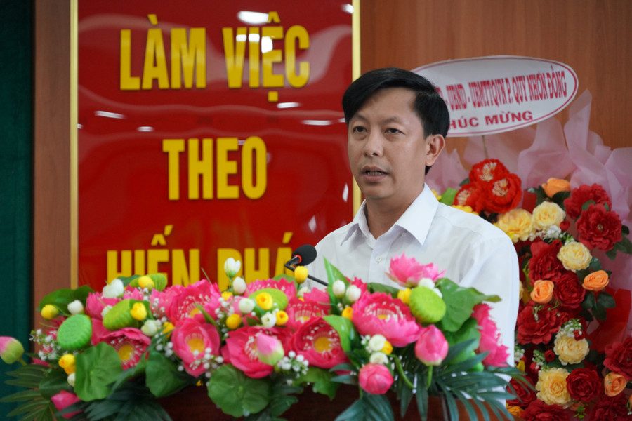 a5-ung-cu-vien-trinh-bao-luan.jpg