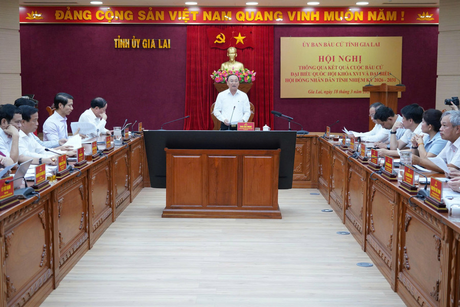 2-quang-canh-cuoc-hop.jpg