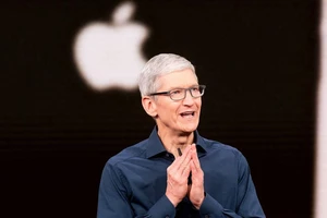 Giám đốc điều hành Apple Tim Cook lần đầu lọt vào danh sách tỷ phú