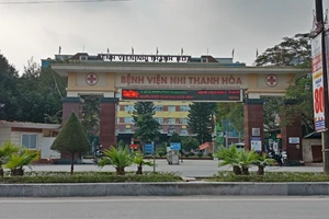 Thanh Hóa: Xác minh lại vụ Trưởng khoa Dược Bệnh viện Nhi bị tố sàm sỡ nhân viên