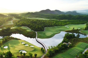 Việt Nam giành giải thưởng Điểm đến Golf tốt nhất thế giới và châu Á 2021