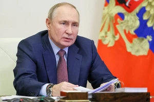 Ông Putin trao đổi với quan chức quân sự hàng đầu về định hướng ở Ukraina