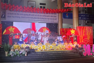 Phố núi Pleiku mừng đại lễ 30-4 bằng nhiều hành động ý nghĩa