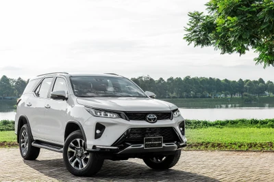 Toyota Fortuner 2024 tiếp tục chiếm lĩnh thị trường với mức giá trên 1,1 tỷ đồng