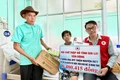 Trao gần 8,5 triệu đồng hỗ trợ bệnh nhân suy thận ở xã Mang Yang