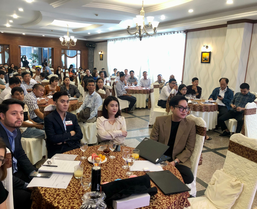 Các học viên tham gia lớp đào tạo thực tiễn chiến lược xây dựng thương hiệu và tiếp thị cho các nhà sản xuất cà phê mang chỉ dẫn địa lý “Gia Lai”. Ảnh: Lê Nam Các học viên tham gia lớp đào tạo thực tiễn chiến lược xây dựng thương hiệu và tiếp thị cho các nhà sản xuất cà phê mang chỉ dẫn địa lý “Gia Lai”. Ảnh: Lê Nam