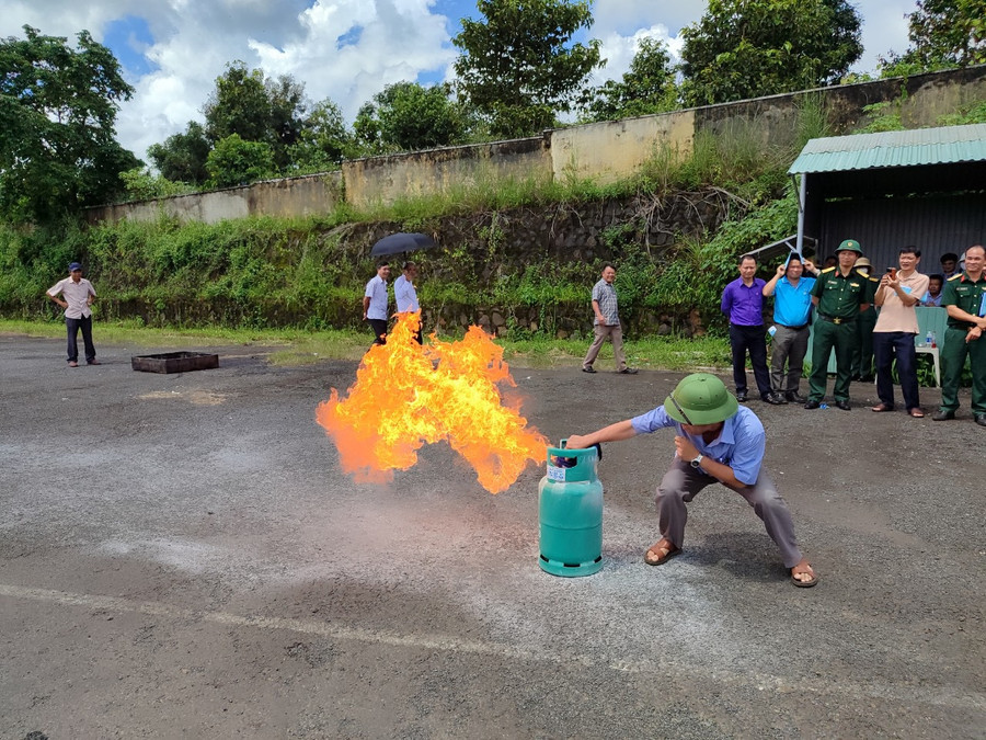 Các học viên đã được thực hành những phương án xử lý sự cố khi cần thiết. Ảnh: Văn Trường Các học viên đã được thực hành những phương án xử lý sự cố khi cần thiết. Ảnh: Văn Trường