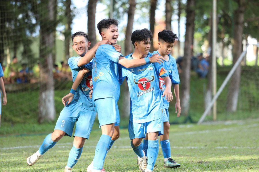 U15 HAGL đã có chiến thắng áp đảo trước U15 Đắk Lắk. Ảnh: Anh Tuấn U15 HAGL đã có chiến thắng áp đảo trước U15 Đắk Lắk. Ảnh: Anh Tuấn