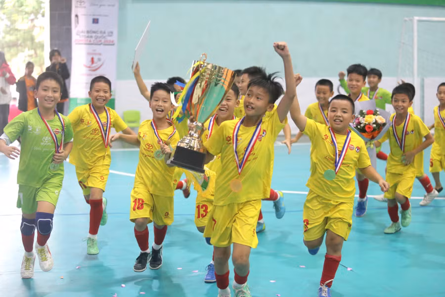 U9 Gia Bảo Hải Dương đánh bại U9 Sông Lam Nghệ An một cách thuyết phục. Ảnh: Văn Ngọc