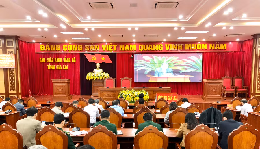 Quang cảnh điểm cầu Gia Lai tại hội nghị tổng kết công tác kiểm tra, giám sát của Đảng năm 2023, triển khai nhiệm vụ 2024. Ảnh: Lê Nam Quang cảnh điểm cầu Gia Lai tại hội nghị tổng kết công tác kiểm tra, giám sát của Đảng năm 2023, triển khai nhiệm vụ 2024. Ảnh: Lê Nam
