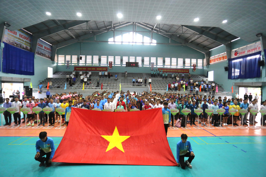 Hội thao quy tụ gần 500 VĐV tranh tài. Ảnh: Văn Ngọc Hội thao quy tụ gần 500 VĐV tranh tài. Ảnh: Văn Ngọc