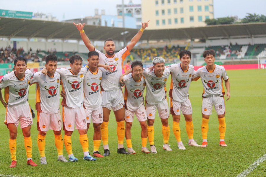 LPBank HAGL đã vươn lên dẫn trước song không giữ được 3 điểm trên sân nhà. Ảnh: Văn Ngọc LPBank HAGL đã vươn lên dẫn trước song không giữ được 3 điểm trên sân nhà. Ảnh: Văn Ngọc