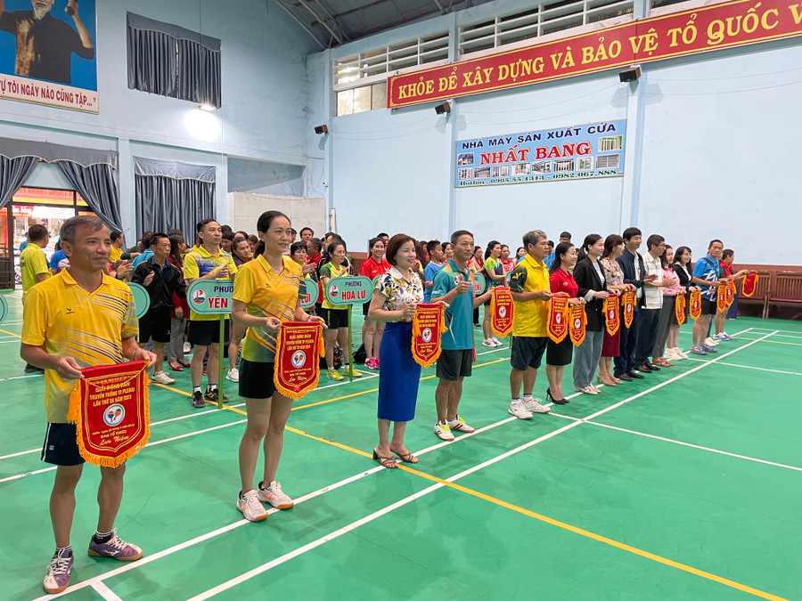 Gần 100 tay vợt sẽ tranh tài ở giải đấu lần này. Ảnh: Văn Ngọc