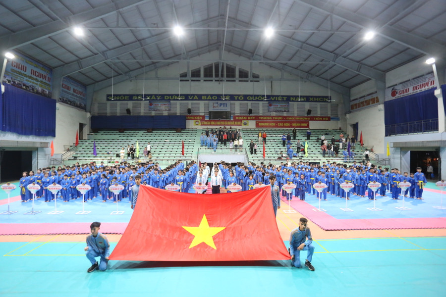 Giải đấu có số lượng võ sĩ Vovinam tham gia đông đảo nhất từ trước đến nay. Ảnh: Văn Ngọc Giải đấu có số lượng võ sĩ Vovinam tham gia đông đảo nhất từ trước đến nay. Ảnh: Văn Ngọc
