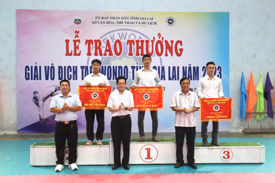 Đoàn TP. Pleiku đã giành giải nhất toàn đoàn ở giải đấu năm nay. Ảnh: Văn Ngọc