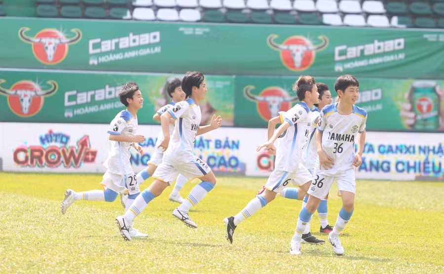 U13 Jubilo Iwata đã thể hiện sức mạnh trước đội bóng đồng hương. Ảnh: Văn Ngọc