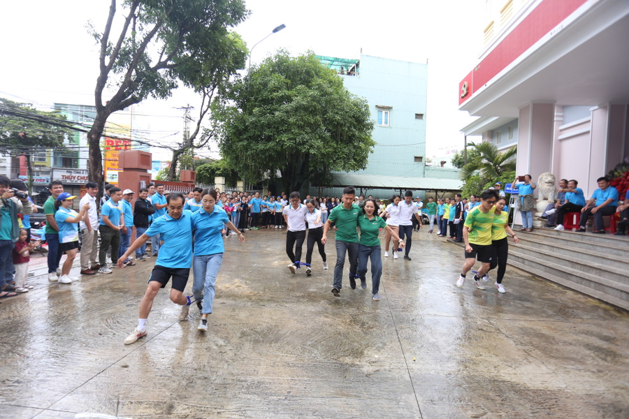 Các màn so tài đã diễn ra sôi nổi và không kém phần kịch tính. Ảnh: Văn Ngọc Các màn so tài đã diễn ra sôi nổi và không kém phần kịch tính. Ảnh: Văn Ngọc