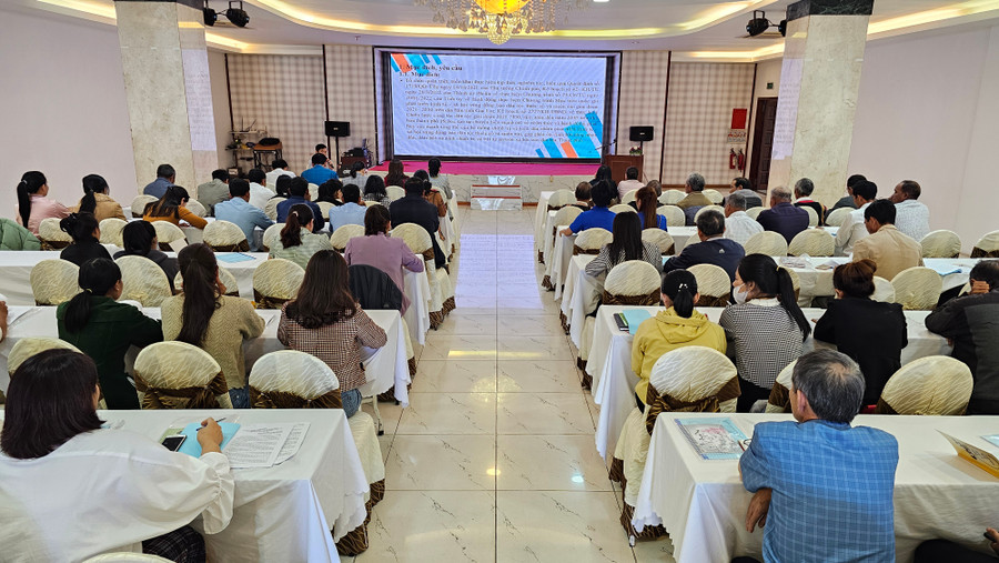 Quang cảnh lớp tập huấn. Ảnh: Bá Bính