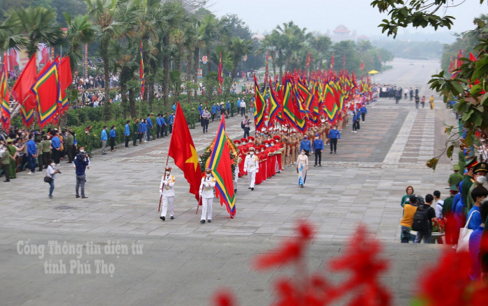 Lễ hội Đền Hùng. Ảnh nguồn Cổng Thông tin điện tử tỉnh Phú Thọ Lễ hội Đền Hùng. Ảnh nguồn Cổng Thông tin điện tử tỉnh Phú Thọ