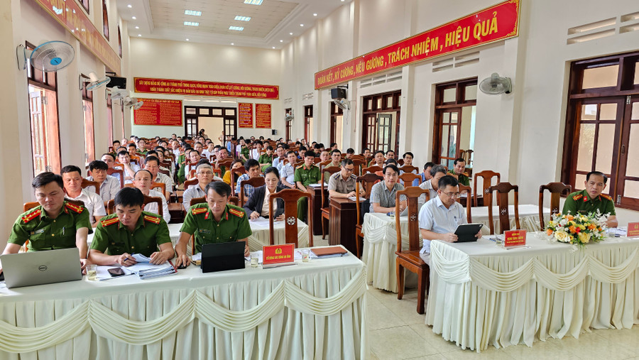 Quang cảnh buổi đối thoại. Ảnh: Bá Bính