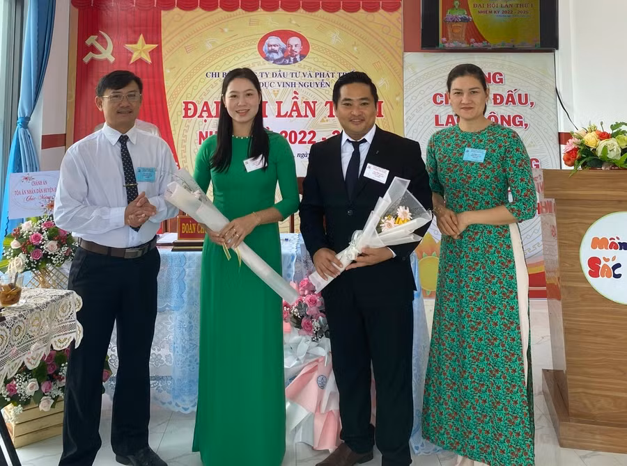 Đại hội Chi bộ Công ty Đầu tư và Phát triển giáo dục Vinh Nguyễn (thị xã An Khê). Ảnh do đơn vị cung cấp