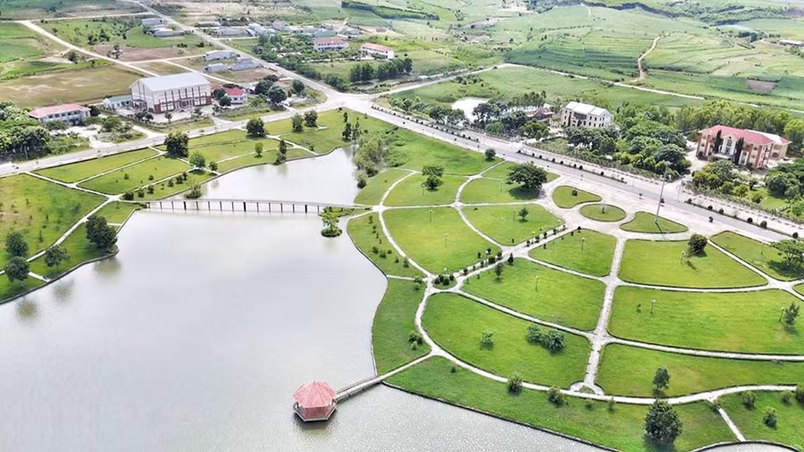 Trung tâm hành chính huyện Đak Pơ. Ảnh: Tuyết Mai