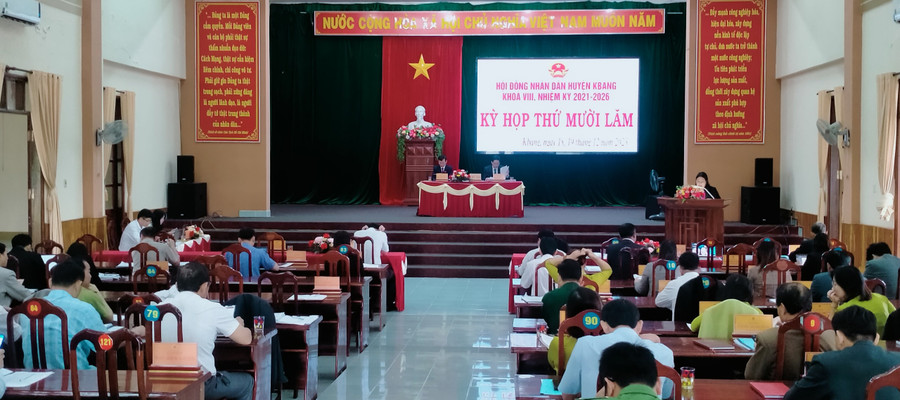 Quang cảnh kỳ họp HĐND huyện Kbang. Ảnh: Hồng Hạnh