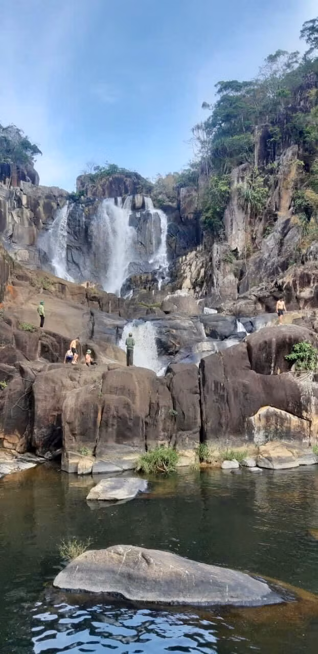 Vẻ đẹp hùng vĩ của thác 3 tầng (xã Ia Tul, huyện Ia Pa). Ảnh: Mai Linh