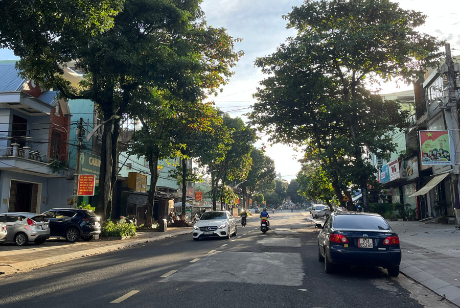 Pleiku không phải quá sầm uất và nhộn nhịp như nhiều thành phố khác. Ảnh: Phương Vi Pleiku không phải quá sầm uất và nhộn nhịp như nhiều thành phố khác. Ảnh: Phương Vi