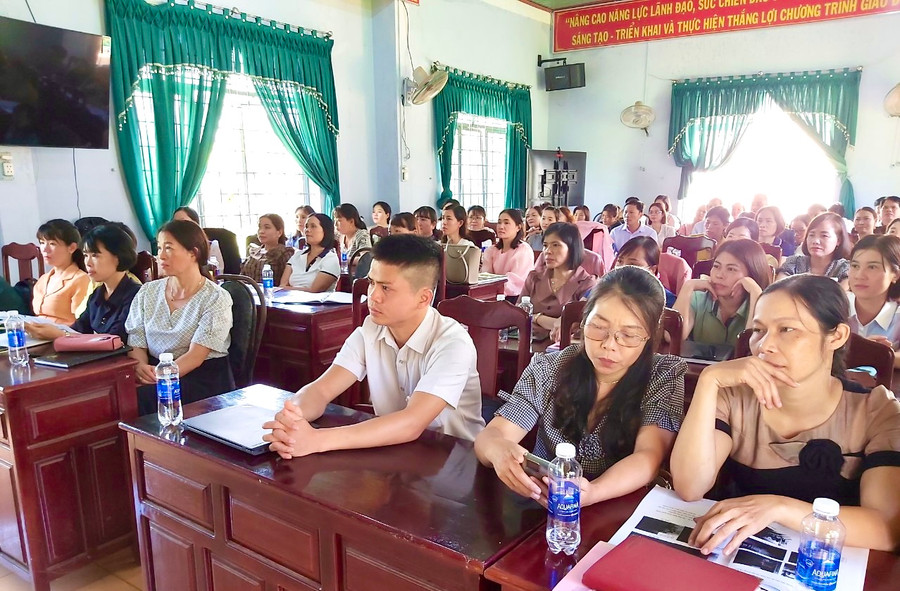 Quang cảnh lớp tập huấn. Ảnh: Ngọc Thu