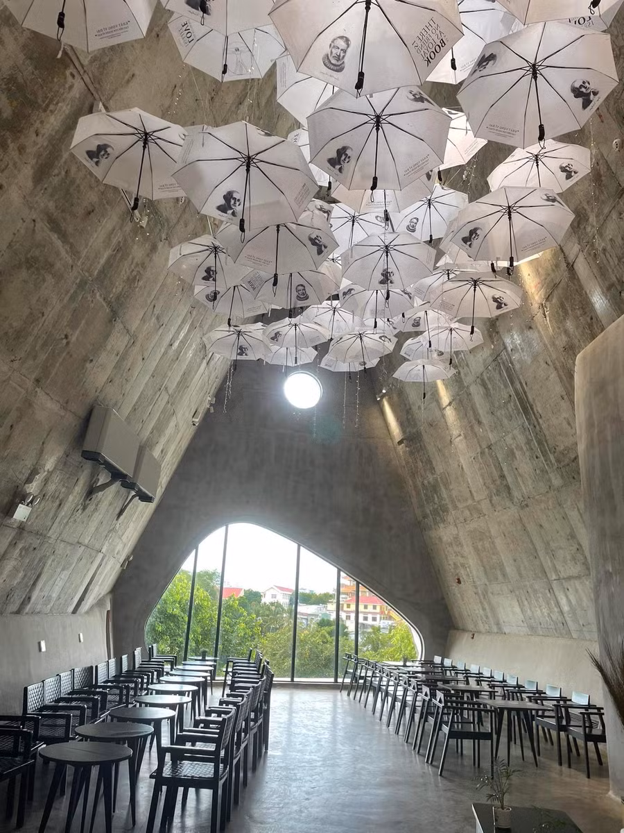 Bảo tàng thế giới cà phê tại TP. Buôn Ma Thuột là một trong những điểm đến hấp dẫn của thành phố lớn nhất Tây Nguyên. Ảnh: P.V