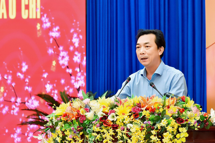 Nhà báo Lương Văn Danh-Phó Tổng Biên tập Báo Gia Lai nêu ý kiến tại buổi gặp mặt. Ảnh: Đức Thụy Nhà báo Lương Văn Danh-Phó Tổng Biên tập Báo Gia Lai nêu ý kiến tại buổi gặp mặt. Ảnh: Đức Thụy