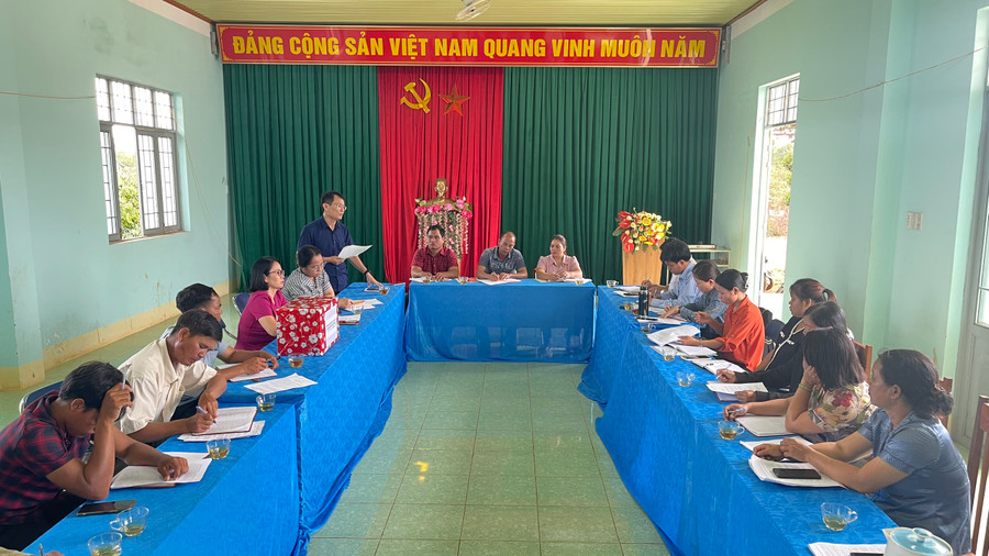 Quang cảnh buổi sinh hoạt. Ảnh: Bá Bính Quang cảnh buổi sinh hoạt. Ảnh: Bá Bính