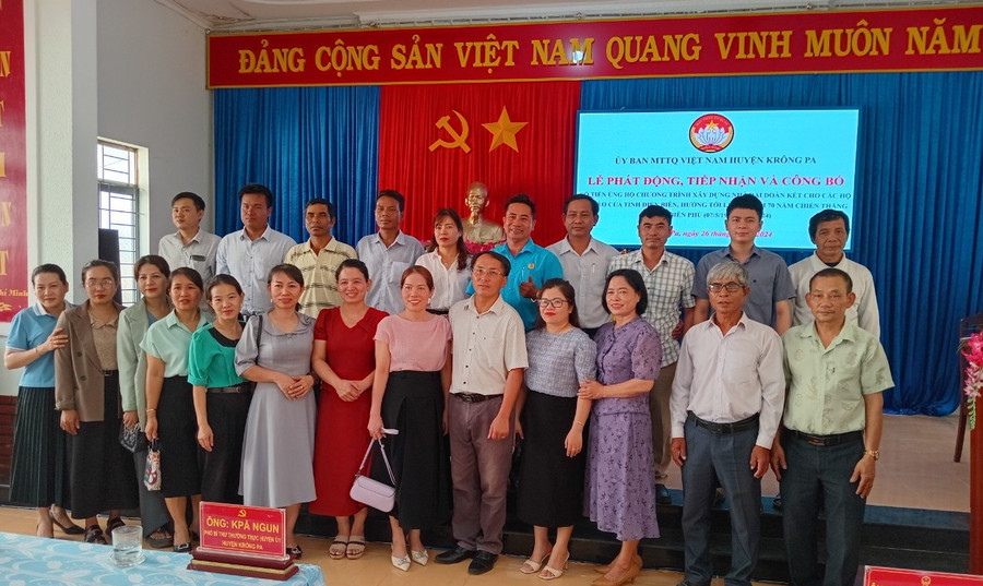 Quang cảnh Ủy ban MTTQ Việt Nam huyện Krông Pa tổ chức lễ phát động ủng hộ xây dựng nhà cho người nghèo tỉnh Điện Biên. Ảnh: Ngọc Anh