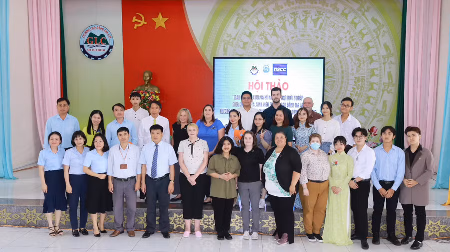 Các đại biểu tham dự hội thảo. Ảnh: Minh Nhựt