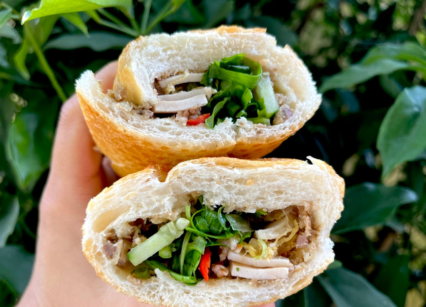 Bánh mì liên tiếp được vinh danh trên bản đồ ẩm thực thế giới. Ảnh: Phương Vi