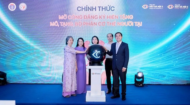 Ra mắt Ngân hàng Mô và Chi hội vận động hiến mô, bộ phận cơ thể người thuộc Bệnh viện Mắt Hà Nội cơ sở 2. Ảnh nguồn Báo Lao Động Ra mắt Ngân hàng Mô và Chi hội vận động hiến mô, bộ phận cơ thể người thuộc Bệnh viện Mắt Hà Nội cơ sở 2. Ảnh nguồn Báo Lao Động
