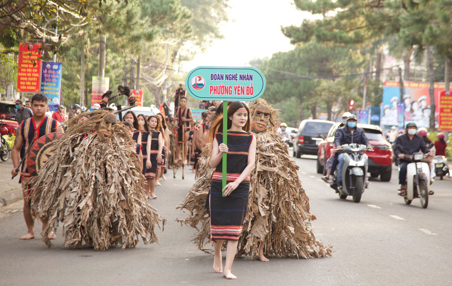 Festival Văn hóa cồng chiêng Gia Lai mở rộng năm 2023 diễn ra trong 2 ngày (13 và 14-11). Ảnh: Phương Vi