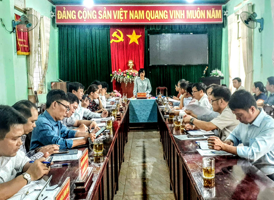 Quang cảnh buổi làm việc. Ảnh: Hoàng Viên Quang cảnh buổi làm việc. Ảnh: Hoàng Viên