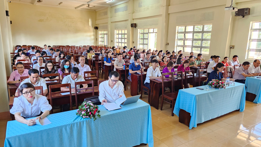 123 học viên tham gia lớp tập huấn quản trị mạng xã hội. Ảnh: Bá Bính 123 học viên tham gia lớp tập huấn quản trị mạng xã hội. Ảnh: Bá Bính